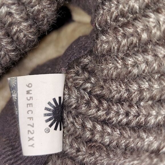 UGG Saela Rib-Knit Suede Boots Sz 2 - Picture 8 of 9